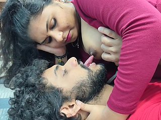 Mallu Hot Girl In Modern Dress Seduce Her Boy Friend And Hot Romance With Boobs Suck