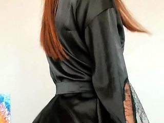 cute cutie redhead flashing ass on live webcam