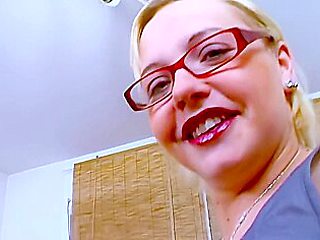 Anal Screw In The Office With The Little Golden-haired Maeva Blue