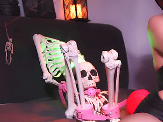 A Slutty Witch Suck His Big Cock