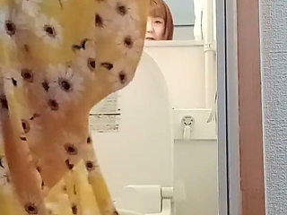 A Compilation of Various Peeing Scenes