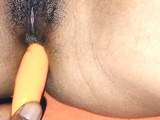 Stepsister is washing dishes in her pussy