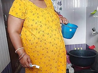 Indian Desi Aunty Nude Shower in Bathroom