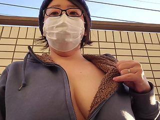 A Married Woman Gets Excited While Masturbating on the Balcony