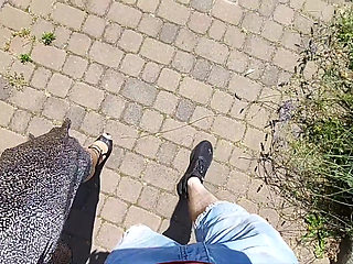 I Caught a Sexy MILF in the Park for a Sex Party