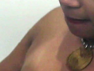 My Cuckold Came to Give Me a Bath, so He Could Deliver Me All Clean to the Lover