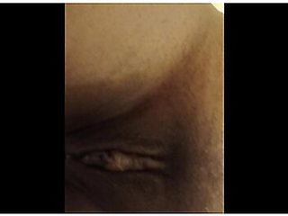 හටගනම ච ගය අන කටද බනන ඕන-i Peed While Standing. Oh, Who Wants To Drink?