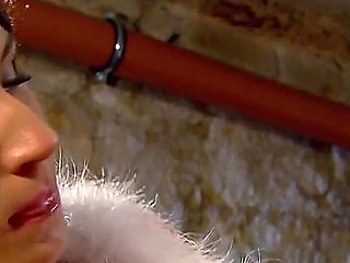 Curvy Latina Slut Deepthroats Santa Cock and Gets Creamed